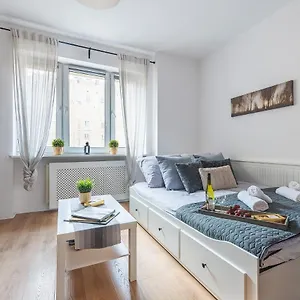 https://marszakowska-83.warsawhotelspoland.com